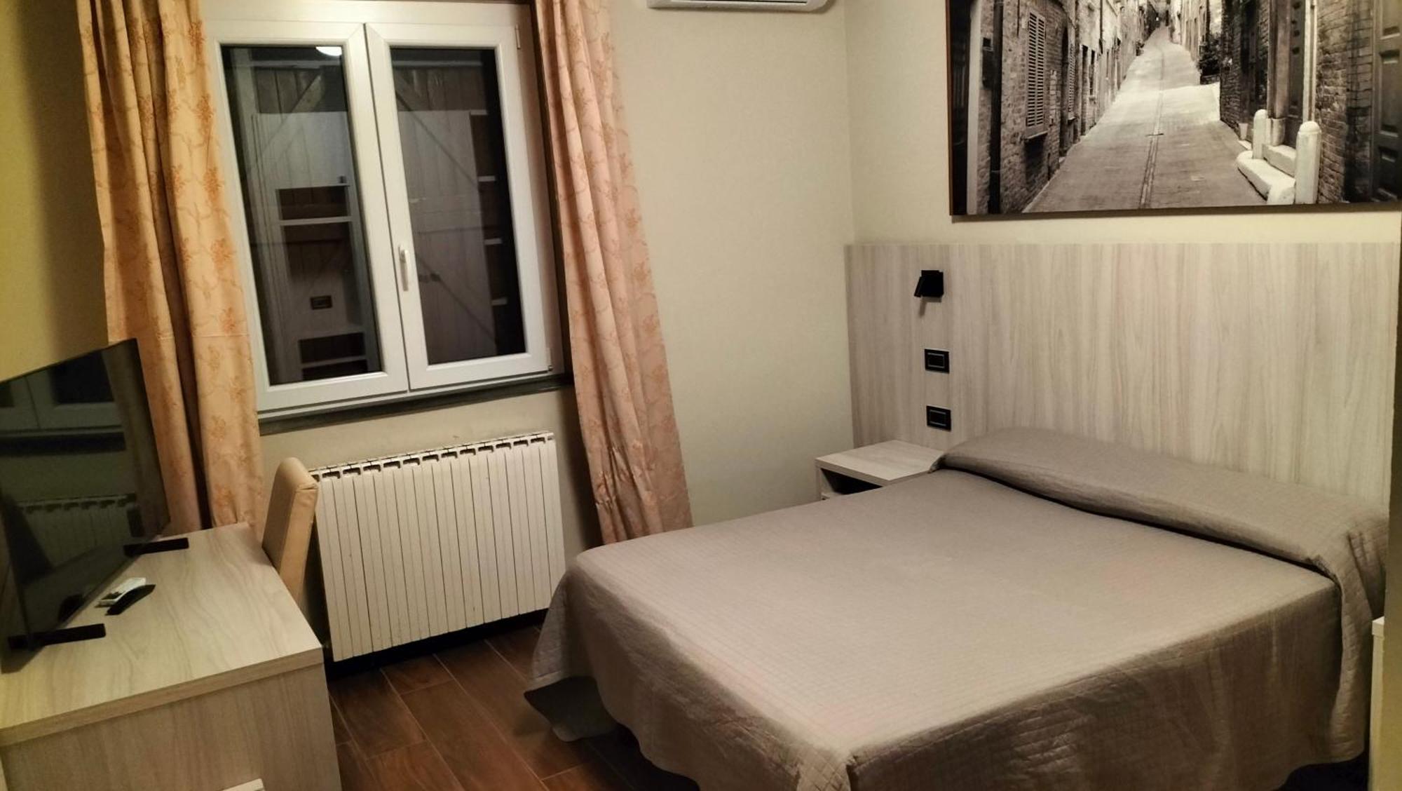 Hotel La Meridiana Urbino Exteriör bild