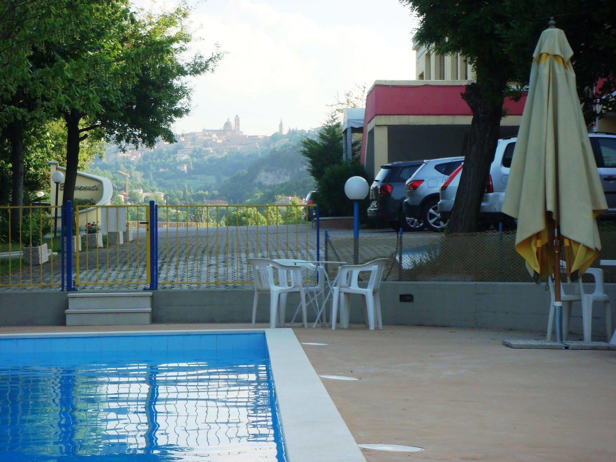 Hotel La Meridiana Urbino Exteriör bild